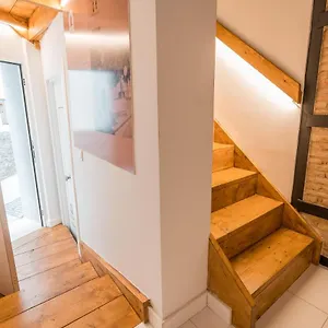  Apartment Qh Eme